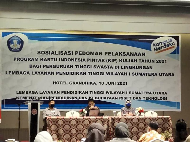 WAKIL REKTOR III HADIRI SOSIALISASI PEDOMAN PELAKSANAAN PROGRAM KARTU INDONESIA PINTAR (KIP) KULIAH TAHUN 2021 BAGI PTS DI LINGKUNGAN LLDIKTI WILAYAH I SUMUT