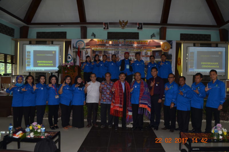 SEMINAR NASIONAL "PUSTAKAWAN SERBA BISA" DAN PELANTIKAN FORUM PERPUSTAKAAN PERGURUAN TINGGI (FPPTI) WILAYAH SUMUT 2017-2020